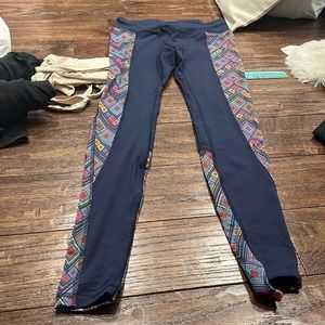 Used leggings. Guatemala print